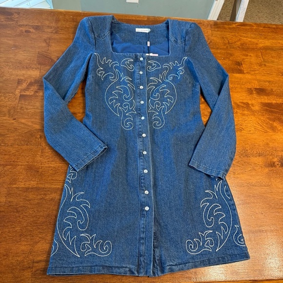 Avec Les Filles Dresses & Skirts - NWT Avec Les Filles Blue Denim Dress Embroidered sz 2 rodeo western long sleeve